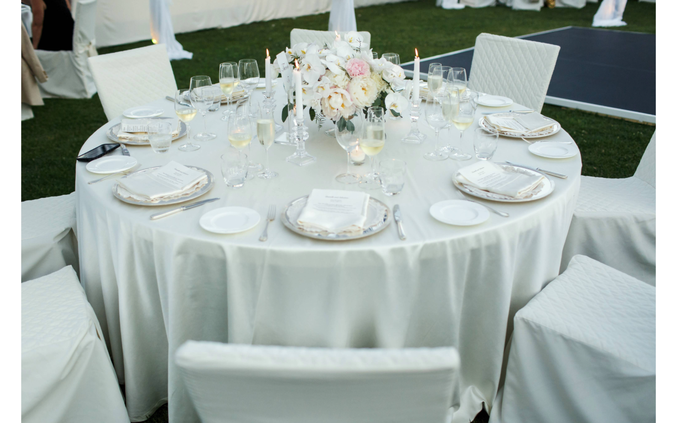 6ft Round Table