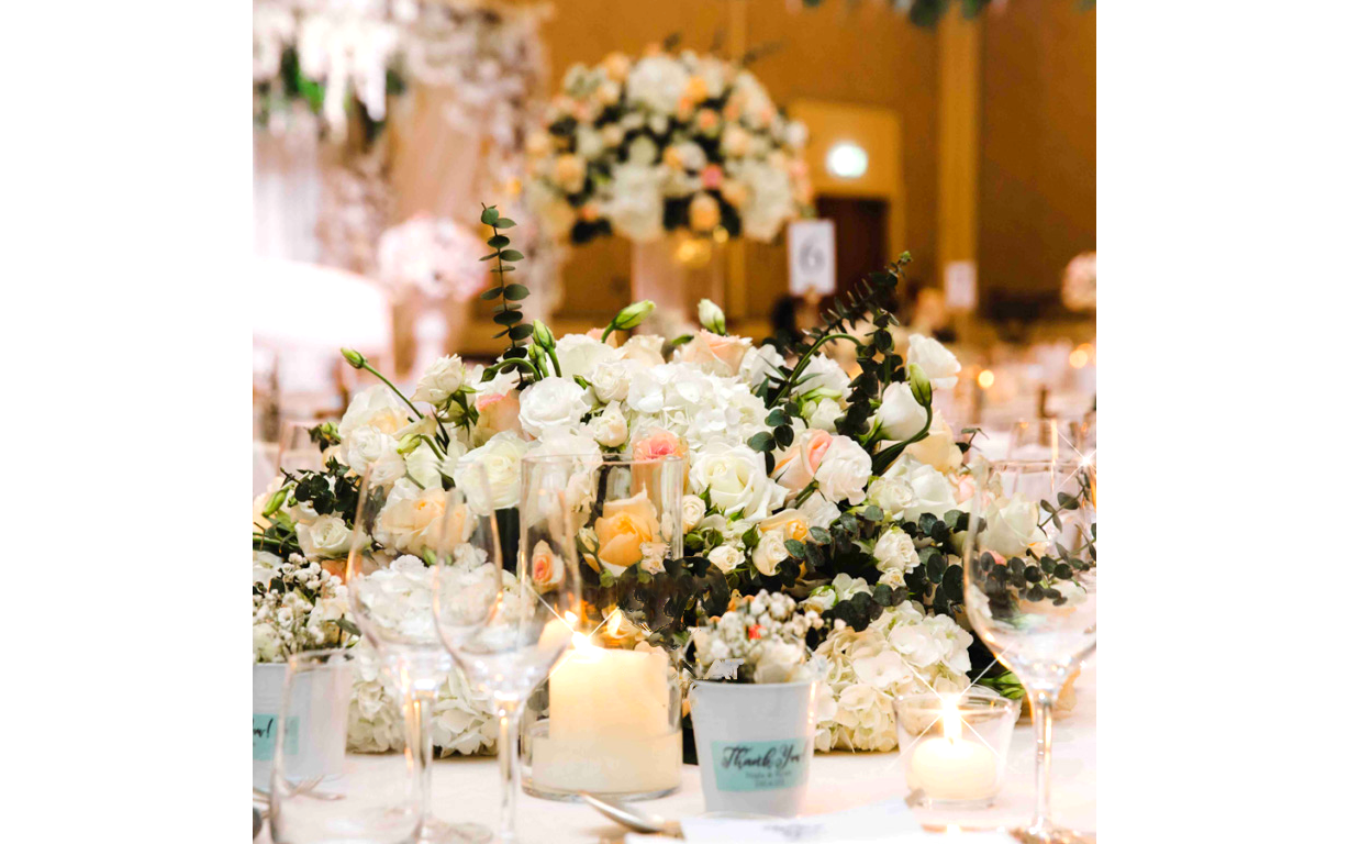 Golden Appeal Wedding Decor Package