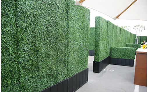 Happy Hedge - Large