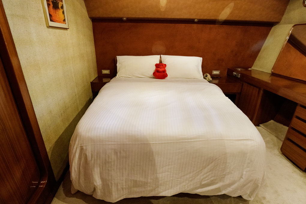 75 Ft Yacht I Upto 33 Pax I 2 Hrs