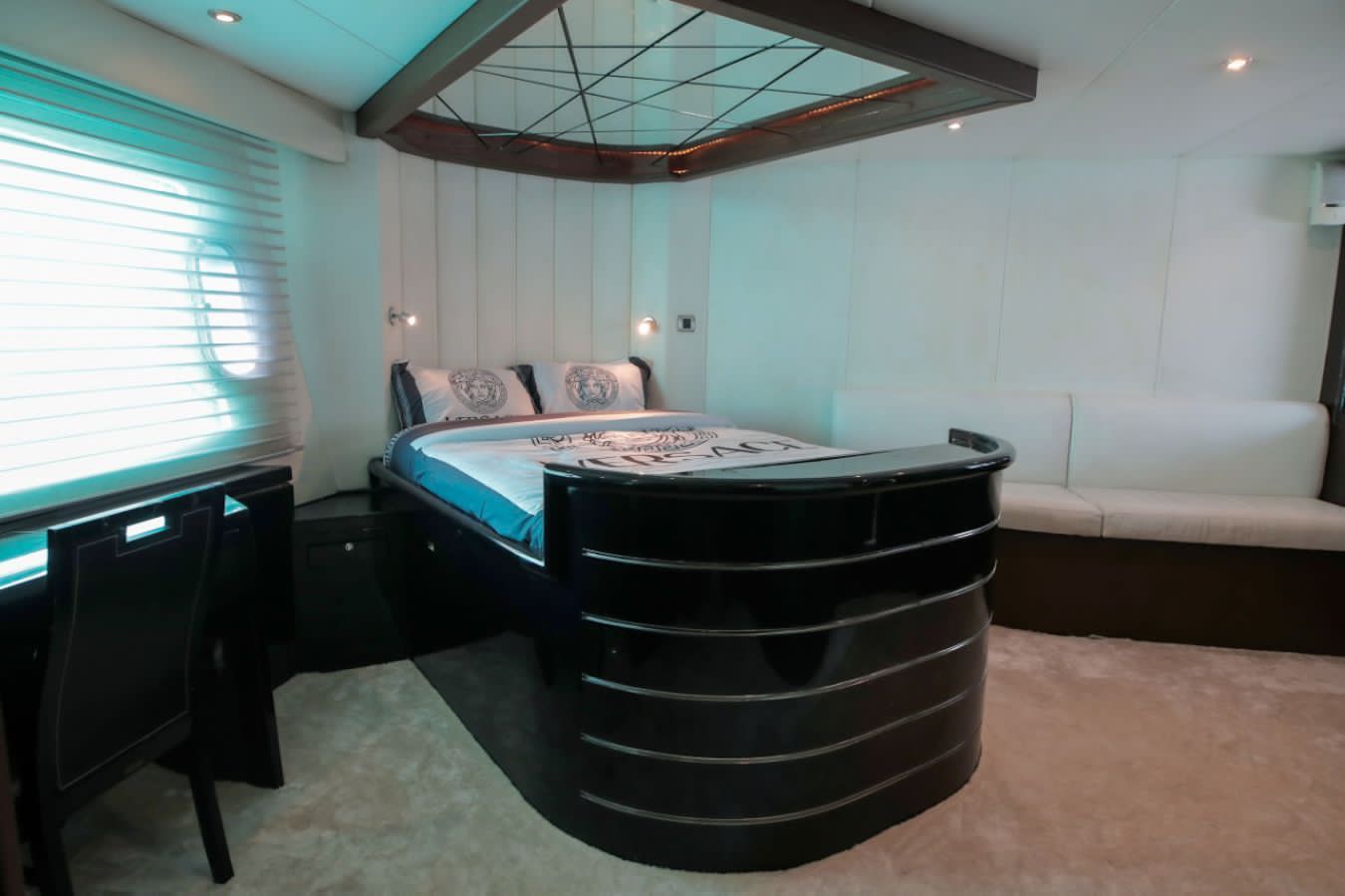 95 Ft Yacht I Upto 40 Pax I 2 Hrs