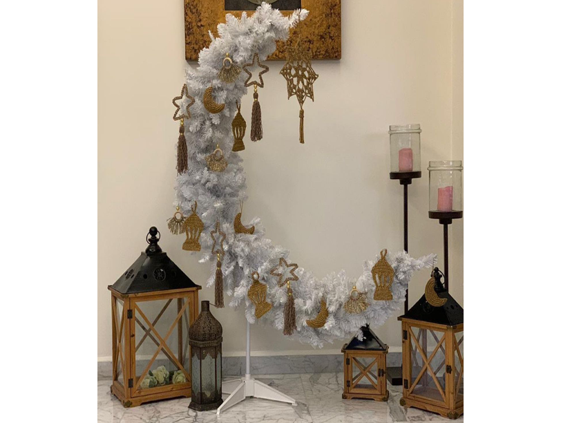 Ramadan Leaves Crescent Package