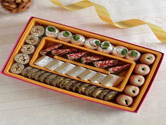 Golden Mix Box by Chatori Gali