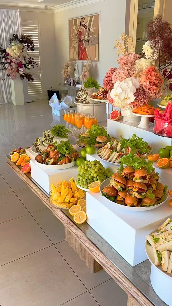 Buffet & Serving Setup