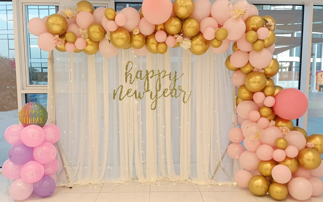 Happy New Year White Curtain Backdrop With Balloons