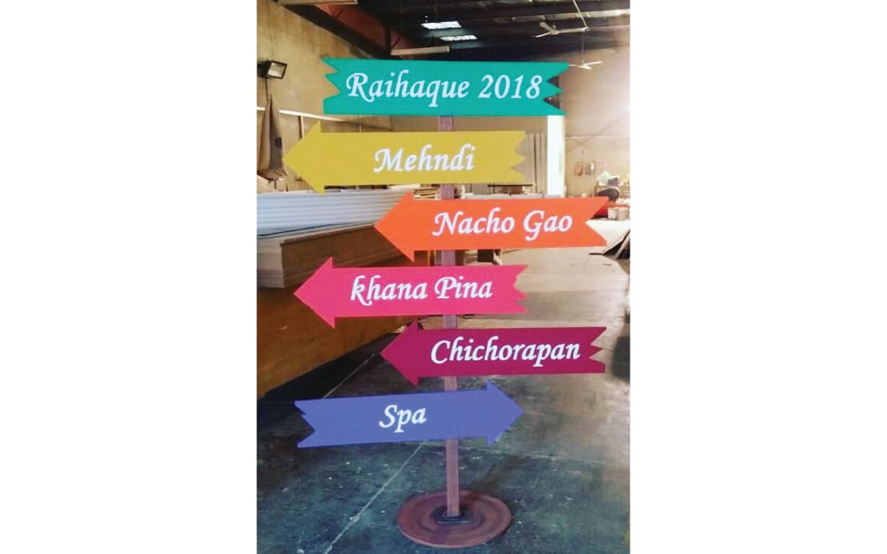 Event Sign Directional Examples Arrow Directional Signage - Hafla