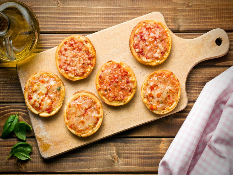 Mini Cheese Pizza Platter by Caesars Restaurant