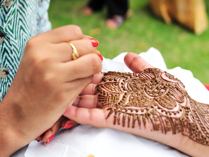 Henna Artist